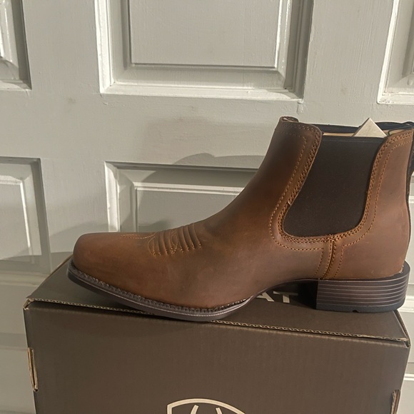 Ariat Men’s Boots Booker ultra square toe EE Wide - Picture 3 of 4